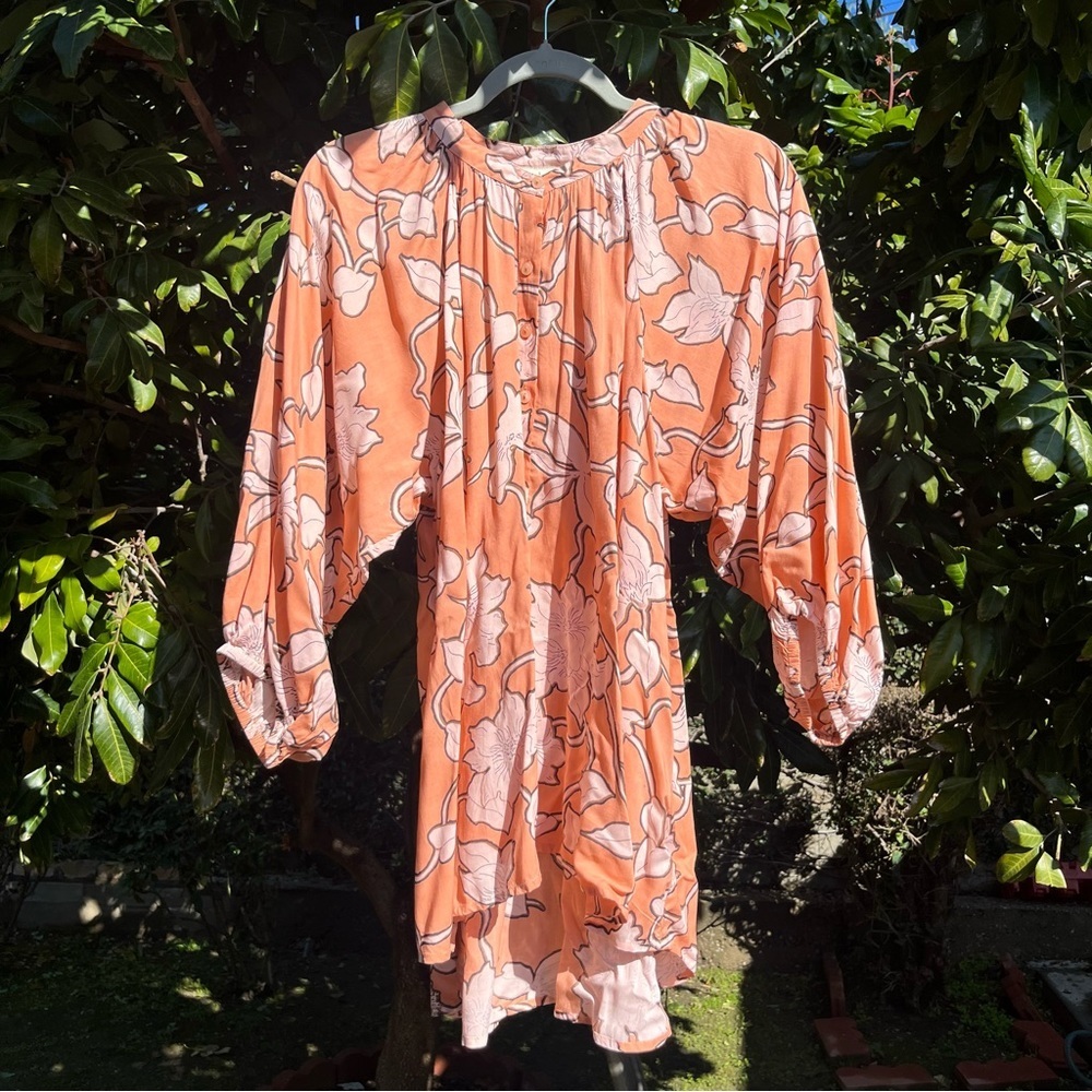 NWT HOLIDAY orange floral print puff long sleeve hi lo shirt‎ blouse